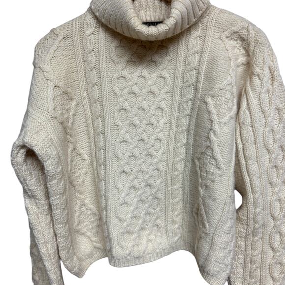 Callan Country Collection 100% Merino Wool Tan Sweater woman’s Medium Ireland - Picture 1 of 9